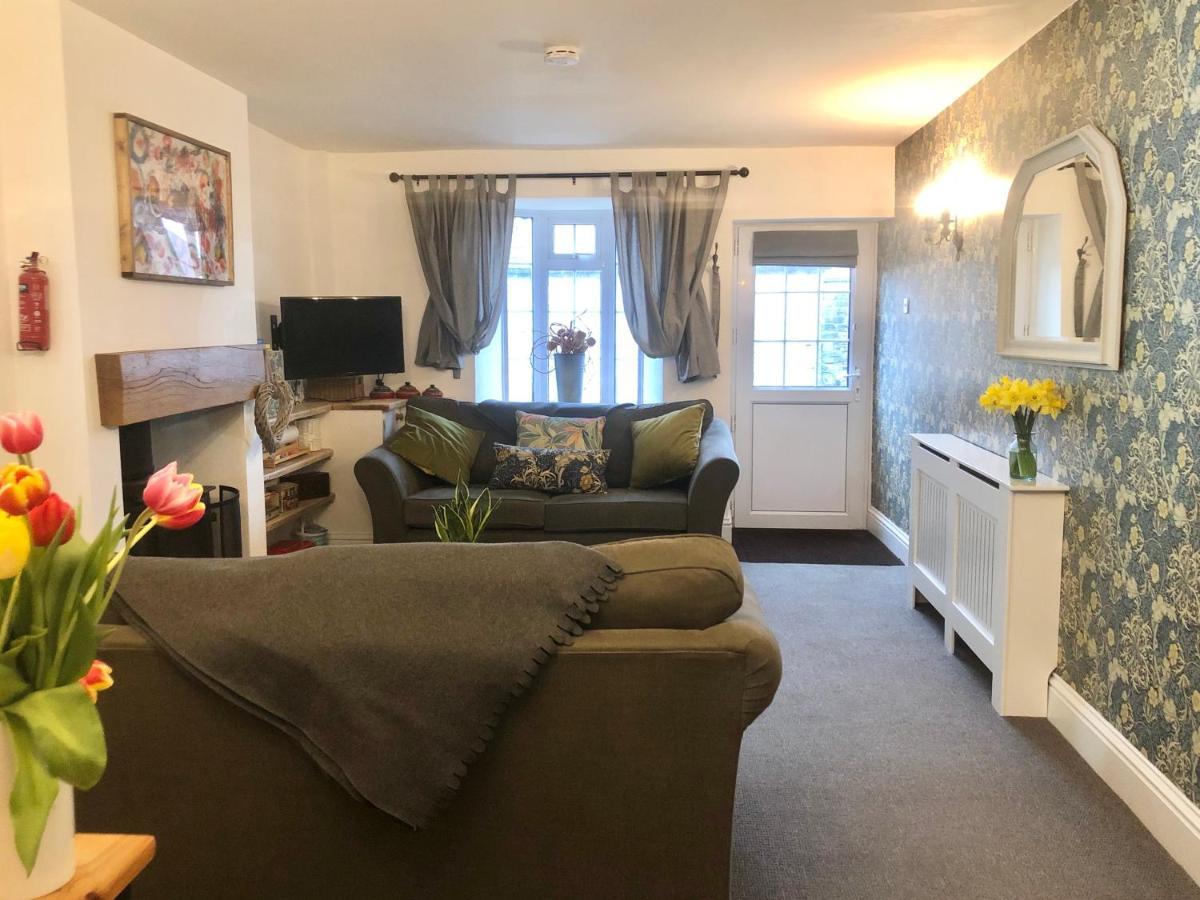 Primrose Cottage - Tideswell, Peak District Экстерьер фото